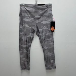 Athletic Capri Leggings